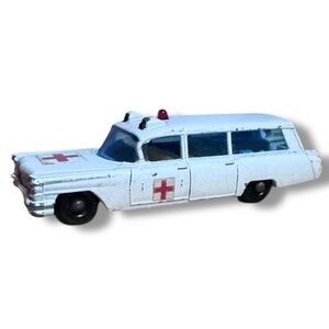 Matchbox Lesney No. 54 S & S Cadillac Ambulance England VTG Toy Car Collectible